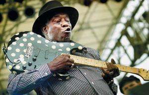 buddy_guy polka dot strat