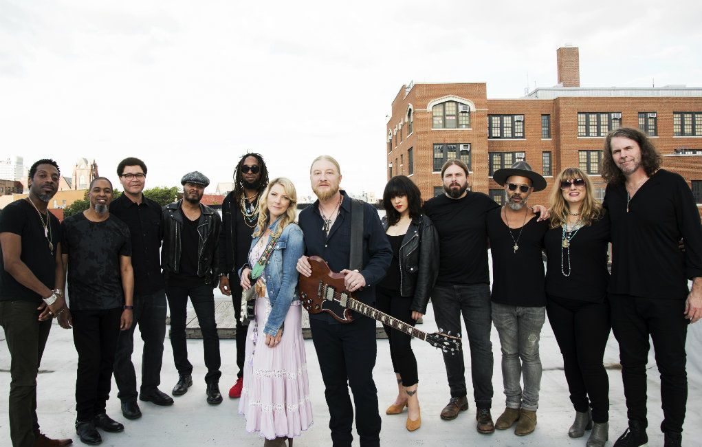 TTB_FEATURE_Credit_ShervinLainez_Band_GeneralUse1_Color