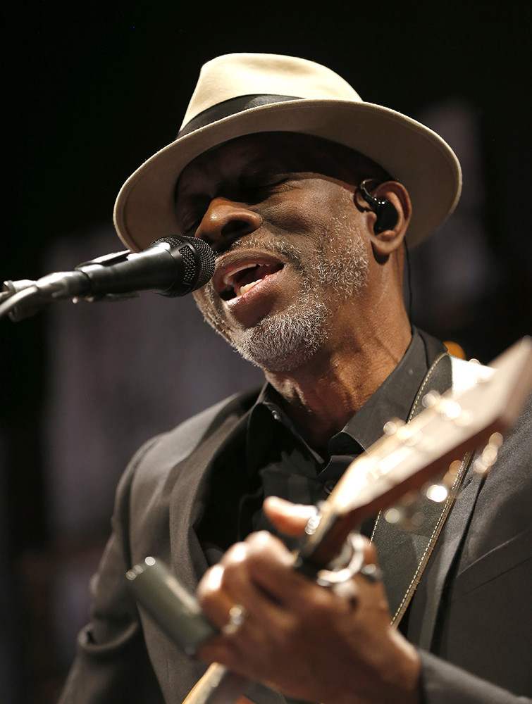 Keb Mo Close Up