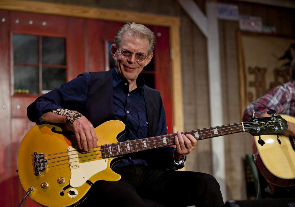 jack_casady_goldtop_bass