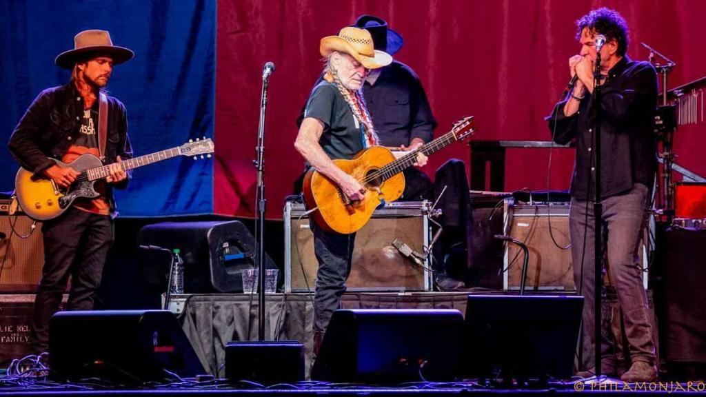 Willie Nelson Continues!