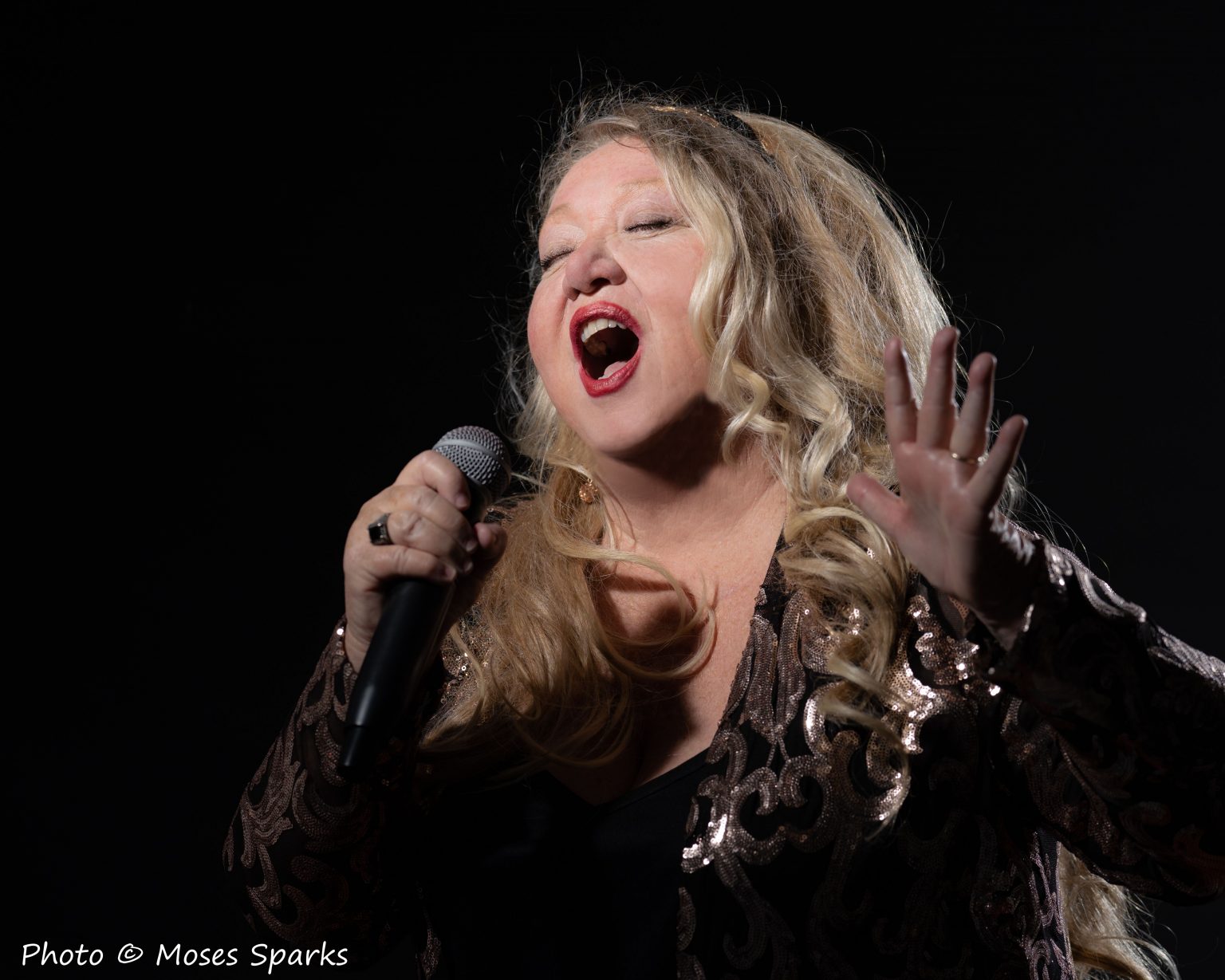 World Premiere Track: Deb Ryder’s ‘Second Chances’ From Forthcoming ‘Memphis Moonlight’