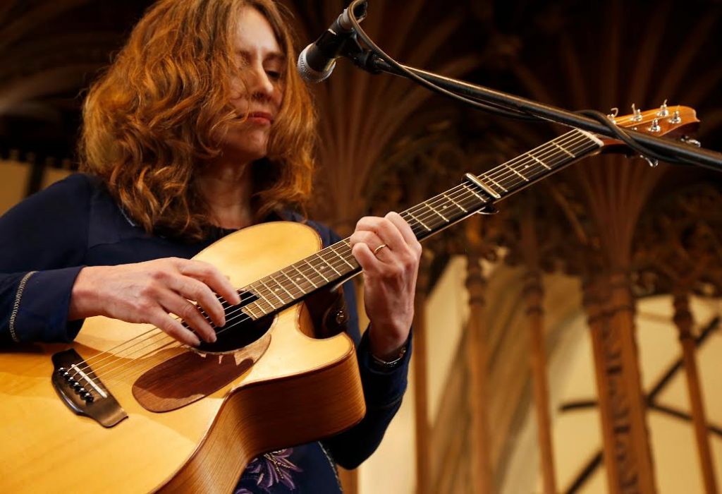 Americana-Folk Virtuoso Sarah McQuaid’s New Video Tribute to Bert Jansch Plus Tour Dates