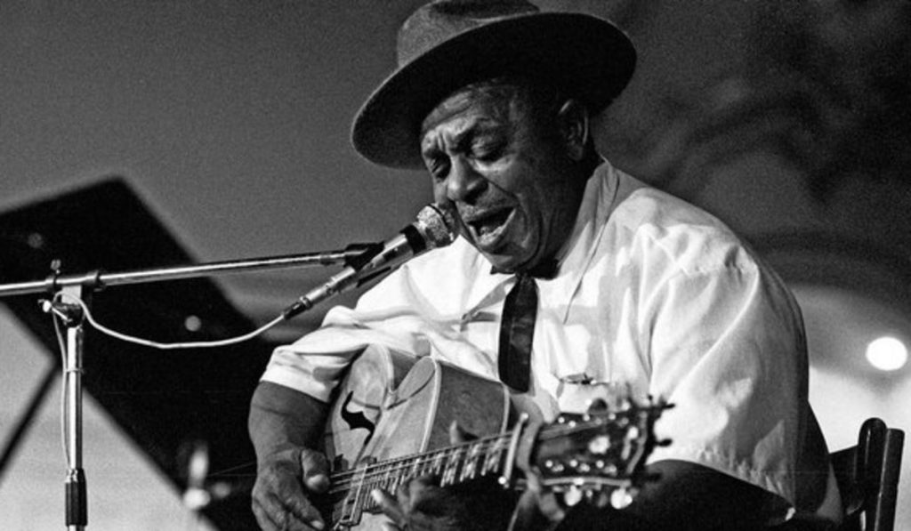 Windy City Wednesday – Big Joe Williams ‘Piney Woods Blues’