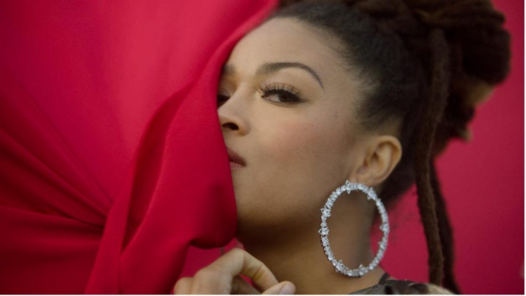 Valerie June Radiates Emotion on ‘Look At Miss Ohio’ (Gillian Welch & David Rawlings)