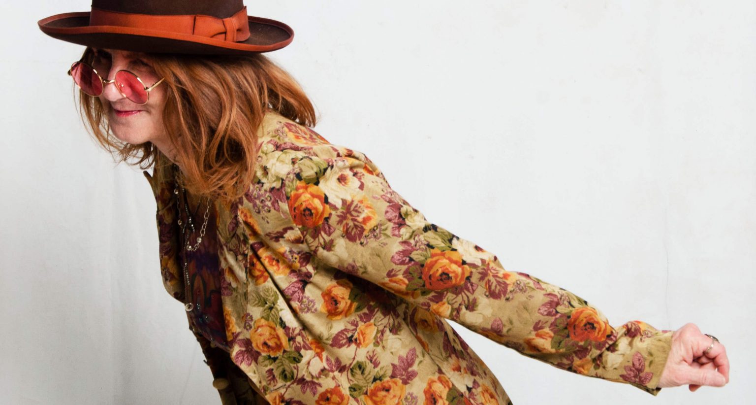 Teresa James Covers ‘Taxman’ on World Premiere Video