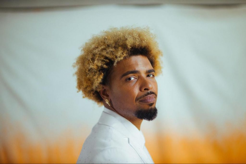 Devon Gilfillian Shares ‘Love You Anyway’ ft. Sammy Rae & the Friends