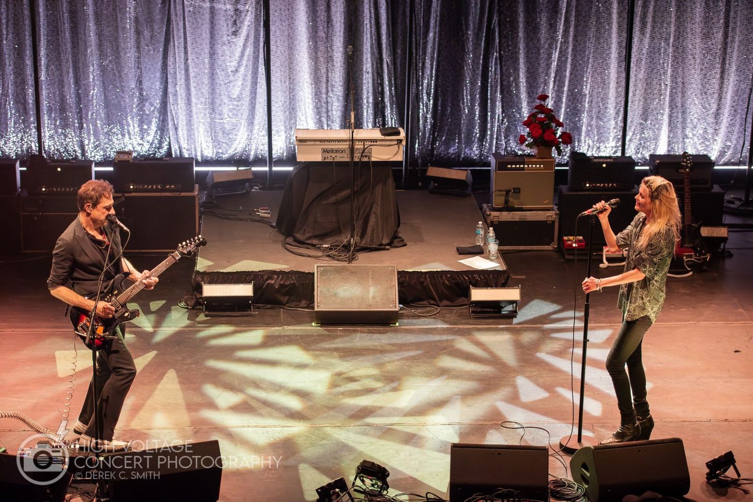 The Kills Simultaneously Capture the Hearts and Blow the Minds of their Fans in Chicago