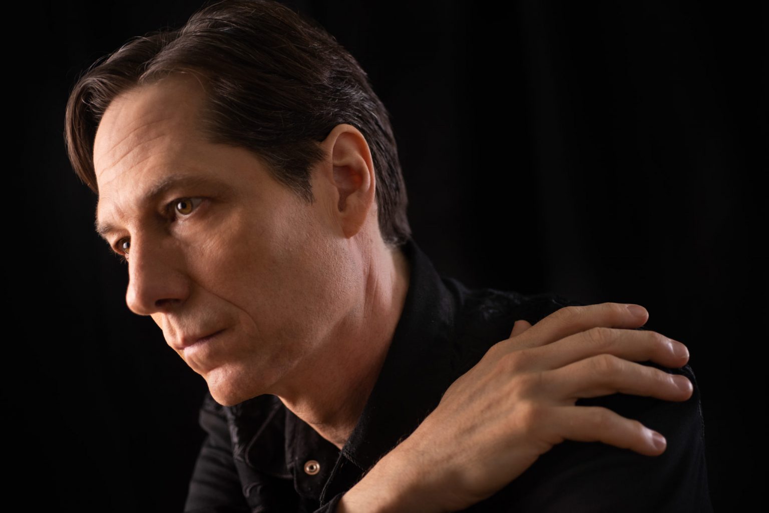 In Tune With Steve Dawson – New Album Examines ‘Ghosts’ We All Have