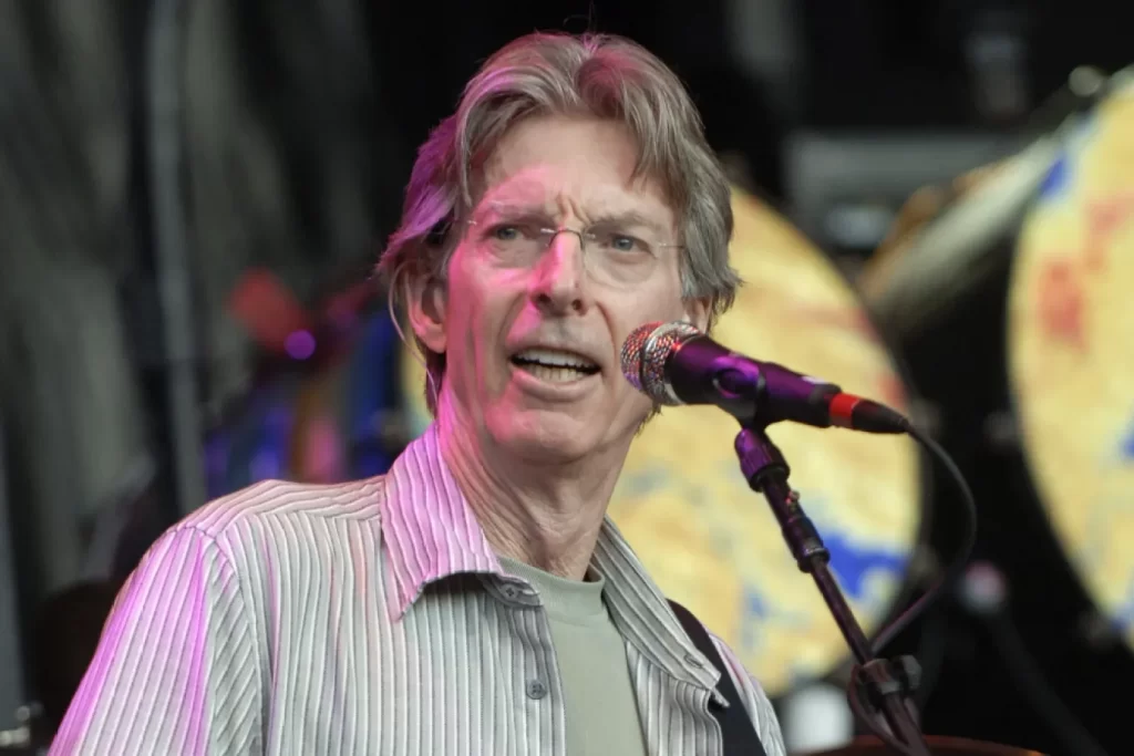 Grateful Dead Co-Founding Bassist Phil Lesh Dies Aged 84
