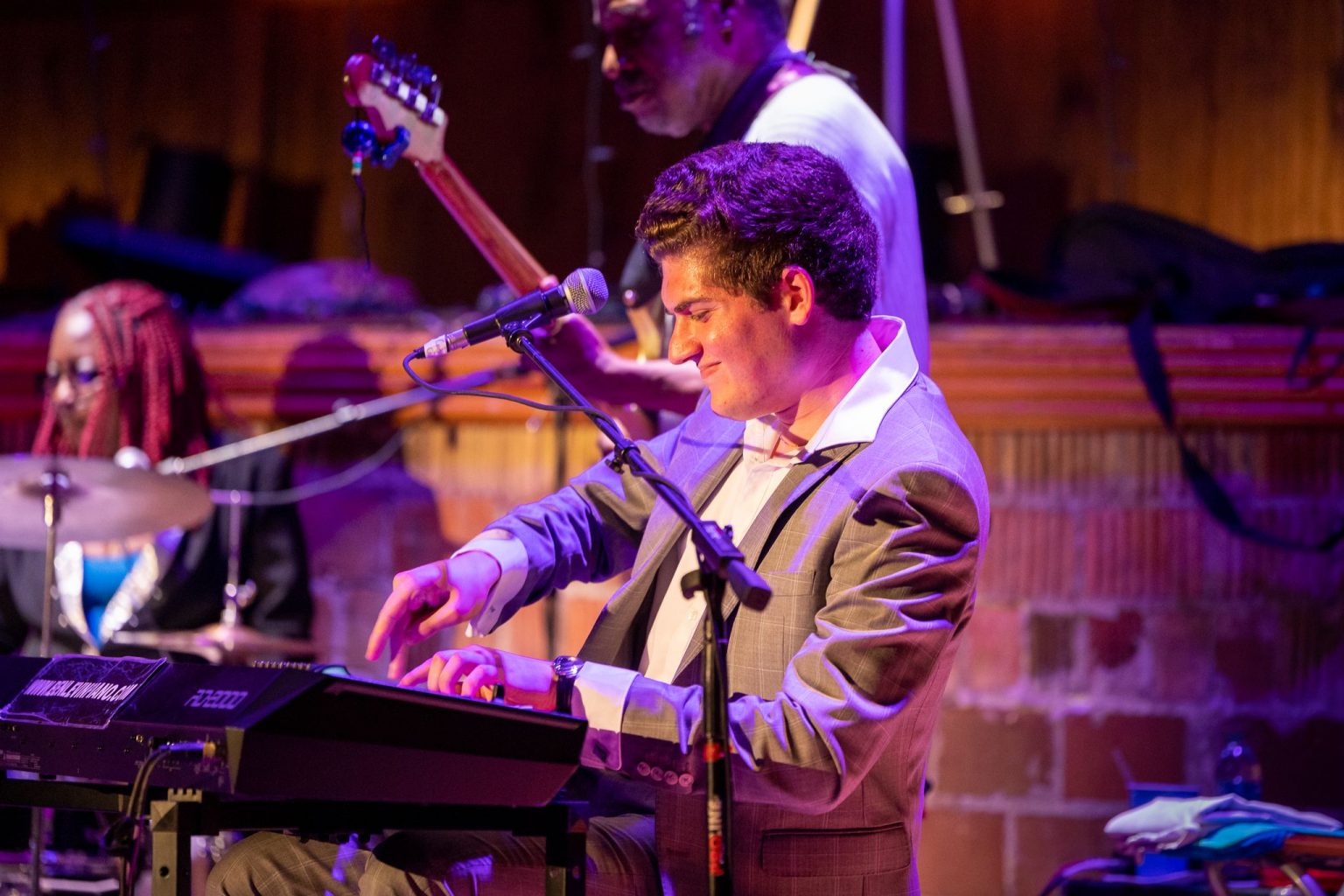 Rising Blues Star Ben Levin Unveils His Fifth Album with Vizztone